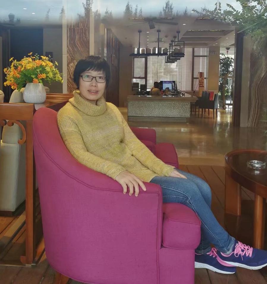 卢秀容副教授